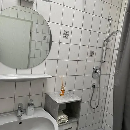 E&b Апартаменты *